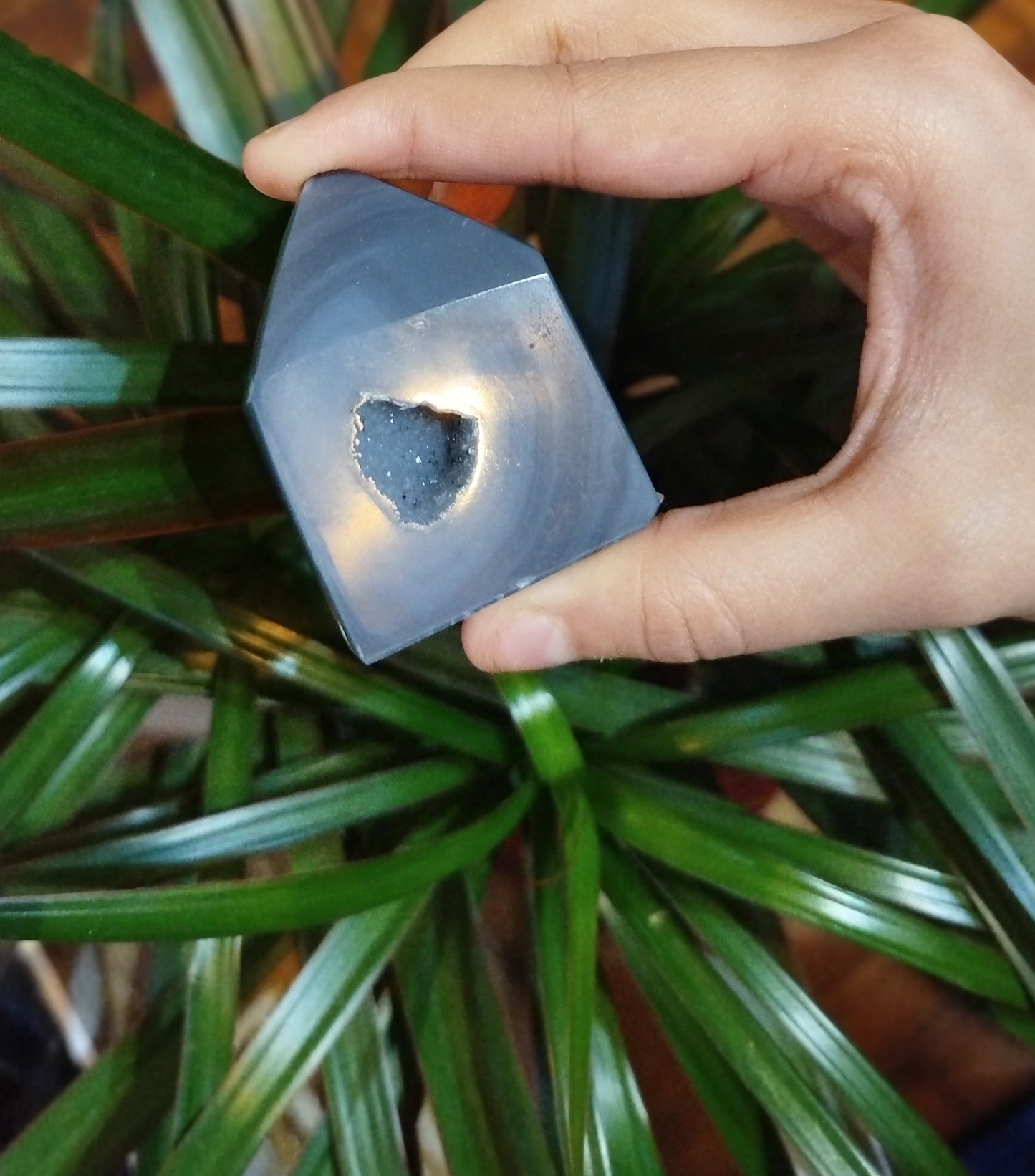 Ágata Azul com Drusa